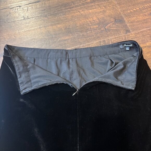 Madewell Women’s Sz 2 Black Velvet Pencil Skirt Side Slits Short Silk Blend - Picture 9 of 10